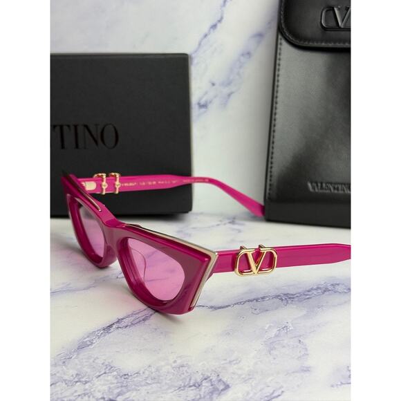 NEW Valentino V-Goldcut VLS113-C Pink Cat Eye Sunglasses main image 4